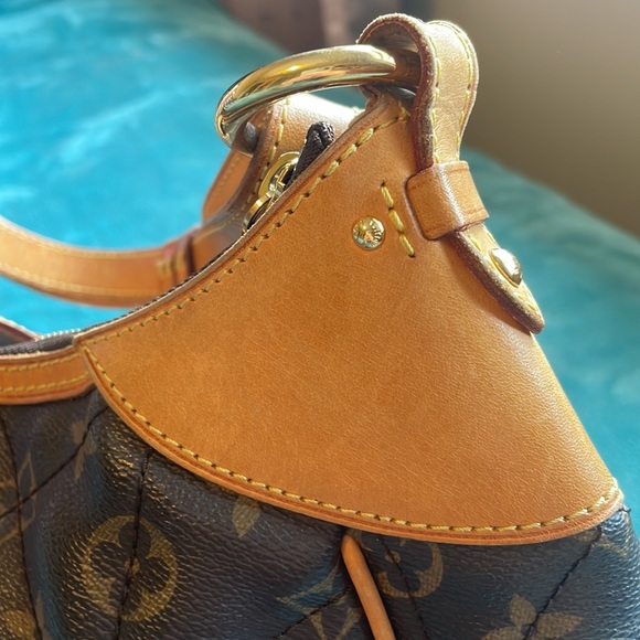 [SOLD] Louis Vuitton Etoile City GM Shoulder Bag Monogram Purse Turn … - Picture 11 of 17